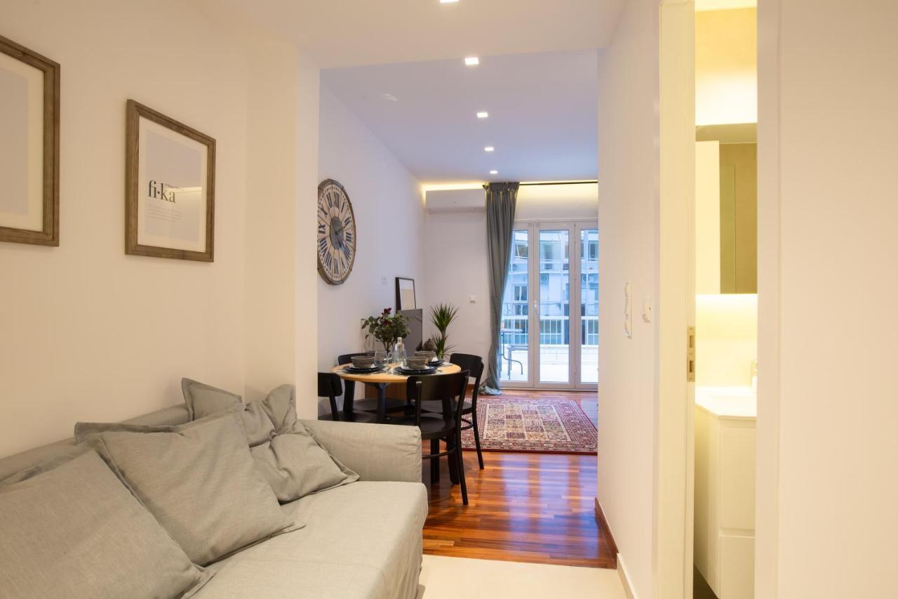 Phaedrus Living: City Centre Luxury Flat Mavromichali Афины Экстерьер фото
